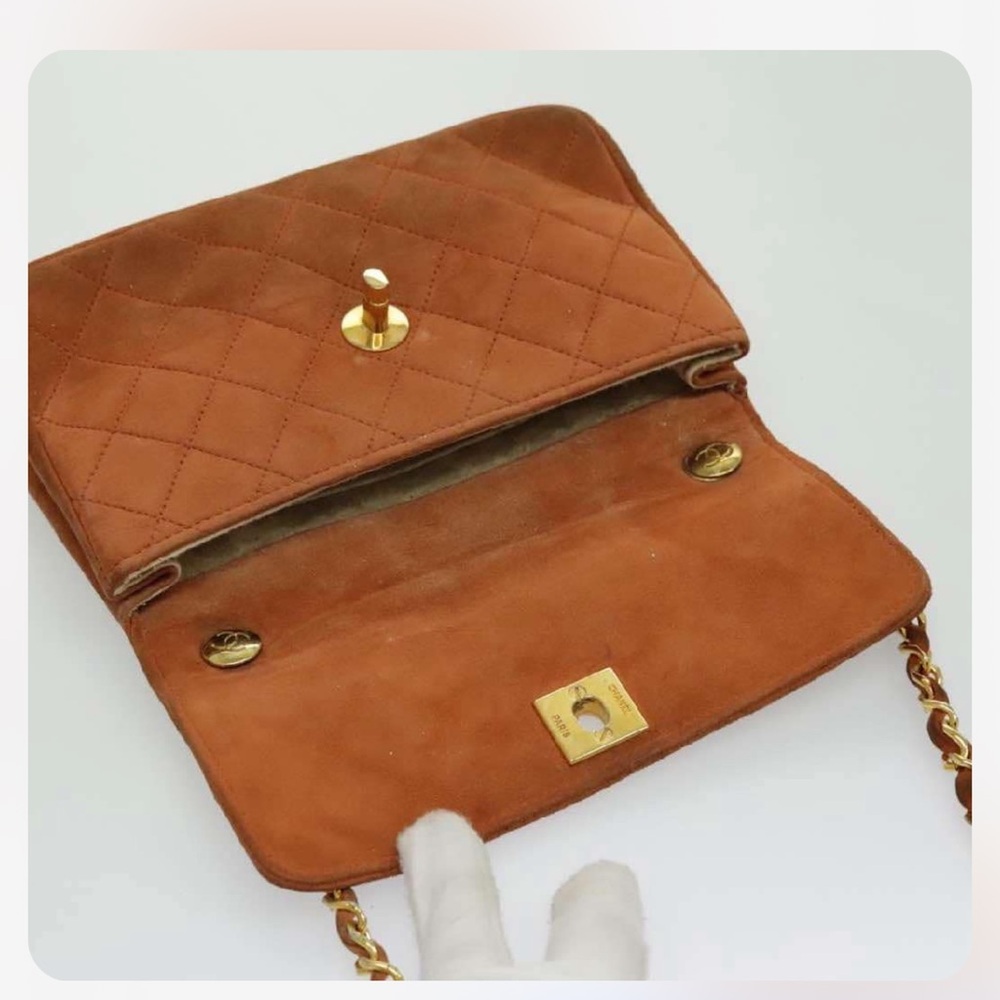 Chanel Tan Quilted Leather Shoulder Bag - Picture 13 of 16